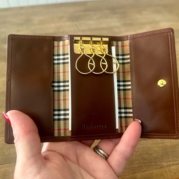 Burberry Brown Leather Key Case Holder - Picture 5 of 10